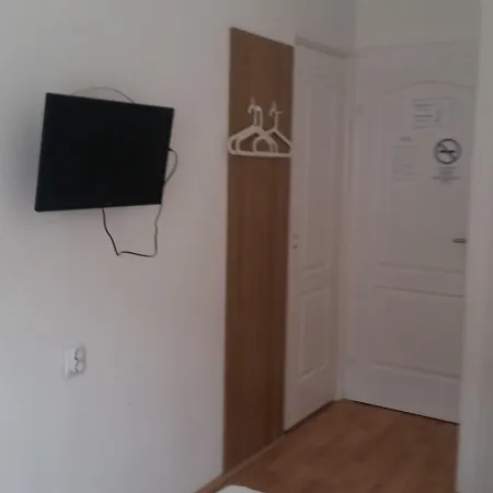Omega Budapešť