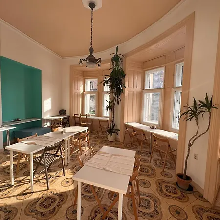 布达佩斯欧米茄酒店 招待所 布达佩斯