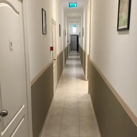 布达佩斯欧米茄酒店 招待所